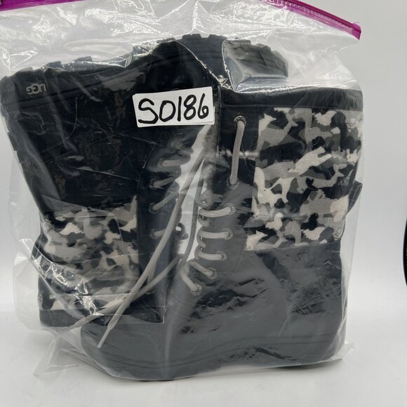 UGG Kids Butte II Back Gray Country Camo Boot Size 5 Waterproof Lace-Up Boots - Picture 14 of 14